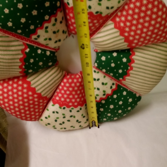 Wreath Handcrafted Christmas Pillow  BEAUTIFUL Floral Check Prints - Picture 5 of 8